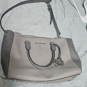 Michael Kors Gray Satchel with Sleek Design and Metallic Hardware